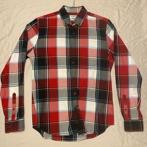 Express Men’s L/S Button-Down, Size S, Fitted, Black/Red/Blue Plaid
